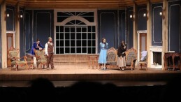 Konya Kent Tiyatrosu Necip Fazıl’ın Vefatının 41. Yılında “Bir Adam Yaratmak” Yapıtını Konyalılarla Buluşturdu