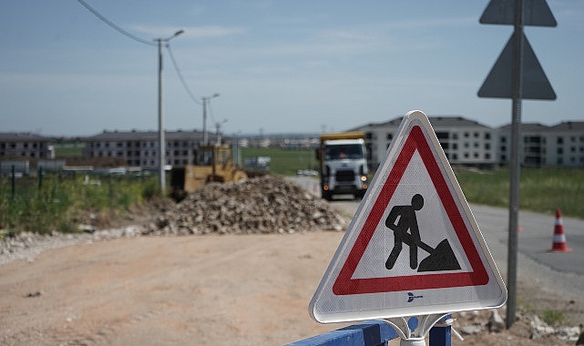 Lüleburgaz Belediyesinden tam saha çalışma! “Sokak ve caddeler birer birer yenileniyor”