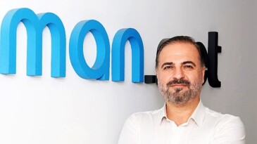 Mesleklerin istihdam şartlarını ve maaş düzeylerini tek bir rehberde topluyor