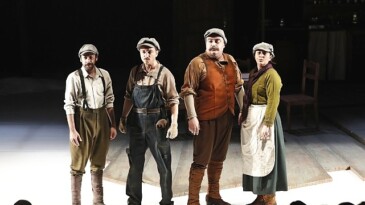 Nazım Hikmet’in “Yolcu” oyununun prömiyeri yapıldı