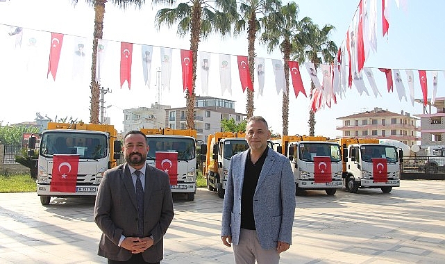 Ödemiş Belediyesi’nin paklık filosuna 5 yeni araç eklendi