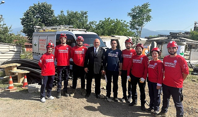 Osmangazi Belediyesi arama kurtarma gruplarından nefes kesen tatbikat