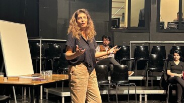 Yelda Baskın Genç Oyuncularla Atölyede Buluştu