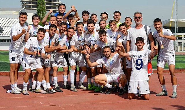 Ege Üniversitesi Futbol Ekibi Türkiye Şampiyonu Oldu