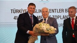 İzmir Büyükşehir Belediye Lideri Dr. Cemil Tugay, Sağlıklı Kentler Birliği Lideri oldu “İklim krizi ile gayret için mahallî aksiyon planları oluşturacağız”