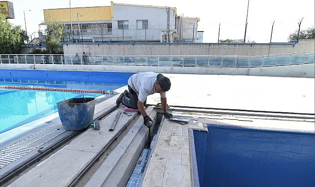 Bornova’da açık havuz yaza hazır