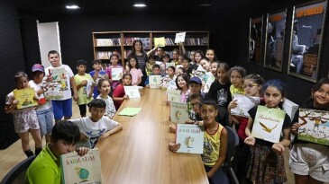 Çankaya Belediyesi Aşık Veysel Manisiz Hayat Merkezi bünyesindeki Sesli Kütüphane minik öğrencileri ağırladı