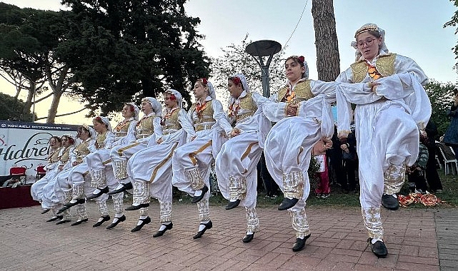 1. Milletlerarası Halkoyunları Balkan Şenliği Gölcük’e Taşınıyor