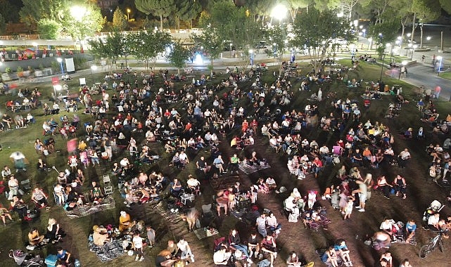 Aydın Büyükşehir Belediyesi tarafından kente kazandırılan Dokumacılık Park, yaz aylarının vazgeçilmez adresi olmaya devam ediyor