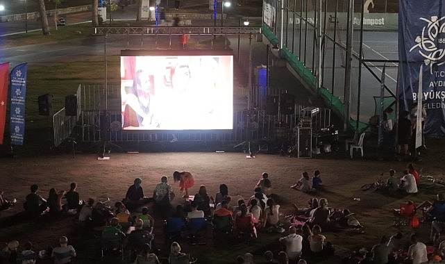 Aydın Dokuma Park’ta sinema geceleri ağır ilgi gördü