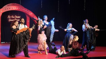 ‘Bir Yaz Dönümü Gecesi Düşü Müzikali’ ne ağır ilgi