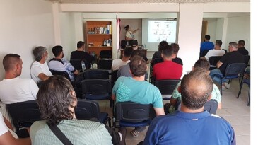 Burhaniye Belediyesi, bağımlılıkla çaba semineri