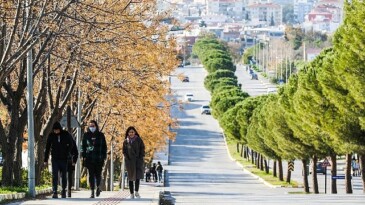 DEÜ Avrupa’daki Yükselişini Sürdürüyor