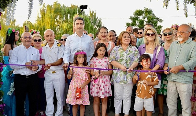 Didim Belediyesi tarafından bu yıl 4.sü düzenlenen Didim Lavanta Şenliği rengarenk imajlara sahne oldu