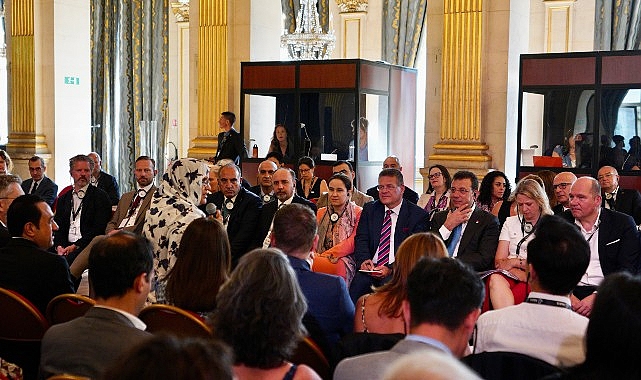 Ekrem İmamoğlu, Paris Belediye Başkanı Anne Hidalgo’nun ev sahipliğinde düzenlenen Ekolojik Geçiş için Belediye Liderleri Doruğu’nda konuştu