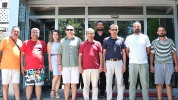 Kemer’de halk oyunları müsabakası