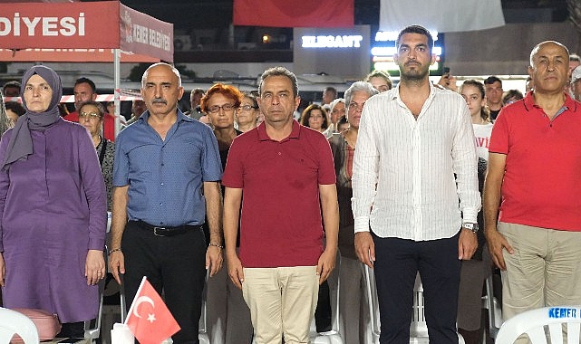 Kemer’de halk oyunları yarışı düzenlendi