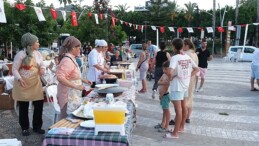 Kemer’de üreten konut hanımları kermesi