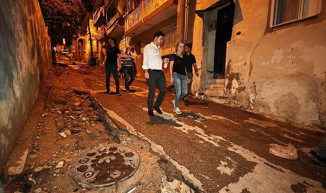 Konak’ta yara sarma mesaisi: Belediye takımları tüm imkanlarıyla alanda