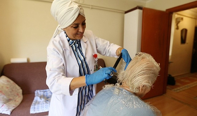 Küçükçekmece Belediyesi, Meskende Bakım Hizmetiyle Yaşama Paha Katıyor