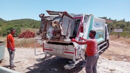 Kurban Bayramı tatilinde ziyaretçi akınına uğrayan Ayvalık’ta Temizlik İşleri Müdürlüğü grupları, üç vardiya halinde 24 saat mesai yaparak tonlarca çöp topladı