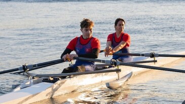 Kürekte Tarihi Birinci Papalimpik Kotasi