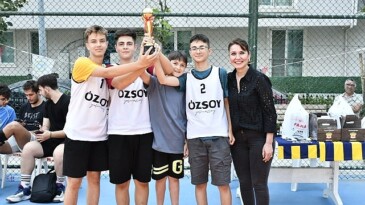 Malkara Belediyesi Grubunu Kur Alana Çık 5. Klâsik Basketbol Turnuvası Gerçekleştirildi