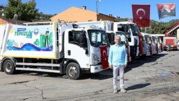 Paklık hizmetlerini daha süratli ve verimli hale getirmek hedefiyle araç filosunu genişleten Mudanya Belediyesi, 15 Haziran – 15 Temmuz 2024 devrinde bir ay boyunca 5 bin ton evsel atık topladı