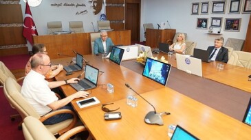 Rektör Prof. Dr. Budak, “Üniversitemiz yerli yazılım projelerine yenilerini eklemeye devam ediyor”