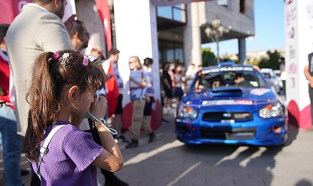 Türkiye araba sporları tarihinin en değerli yarışlarından biri olan Hitit Rallisi, 3 yıllık ortadan sonra 48. sefer Keçiören’de verilen startla başladı