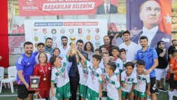 Bayraklı’daki futbol turnuvasında mükemmel final