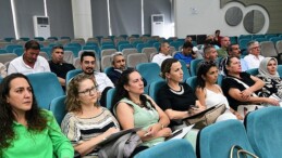 Bornova’da muhtarlara Kent Kurulu semineri