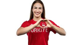 Buse Tosun Çavuşoğlu Paris 2024’teki Birinci Güreş Madalyamızı Kazandı