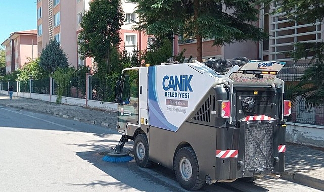 Canik Belediyesi Güçlü Paklık Filosuyla Alanda