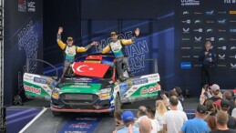 Castrol Ford Team Türkiye, Dünya Ralli Şampiyonası’nın Finlandiya ayağında Türk bayrağını podyumda dalgalandırdı