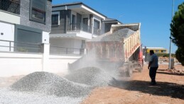 Didim Belediyesi Fen İşleri Müdürlüğü takımları yol üretim çalışmalarını tüm süratiyle sürdürüyor