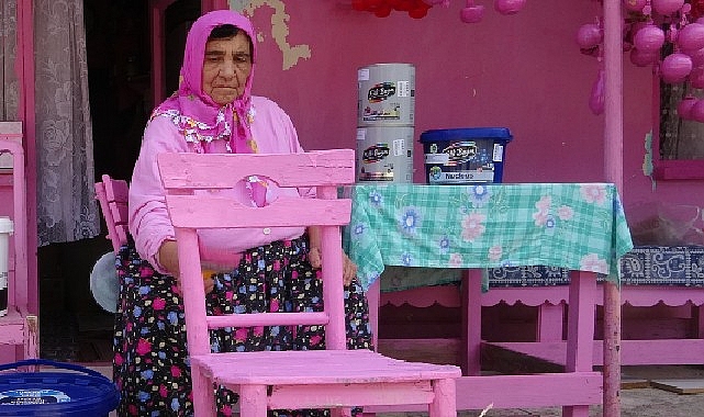 Isparta’nın ‘Barbie Teyzesi’ Sakine Akkul’un daveti Filli Boya tarafından karşılık buldu