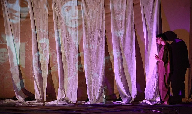 Kurtuluşun Bayanları Efes Selçuk’ta ayakta alkışlandı