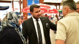Lider Çırpanoğlu’ndan pazar ziyareti