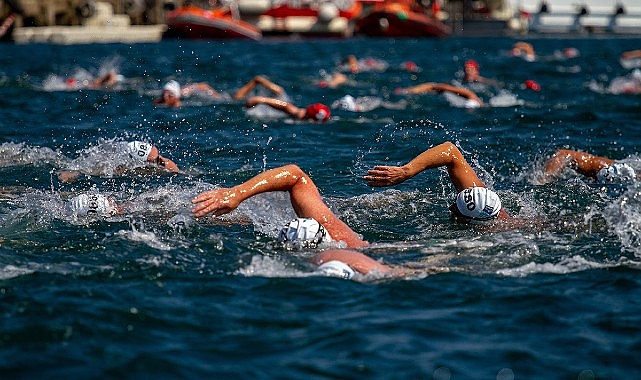 Memorial, 36. Samsung Boğaziçi Kıtalararası Yüzme Yarışı’nda Sportmenlerin Yanında