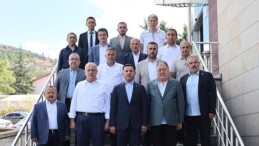 Nevşehir Belediye Başkanı Rasim Arı, Nevşehir Ticaret ve Sanayi Odasına (NTSO) iade-i ziyarette bulundu.