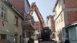 Osmangazi’de metruk bina paklığı