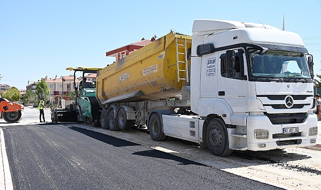 Selçuklu Belediyesi Asfalt Çalışmalarını Sürdürüyor