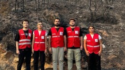 Türk Kızılay, İzmir’deki Orman Yangınlarına Müdahale Eden Takımlara ve Vatandaşlara Takviye Veriyor