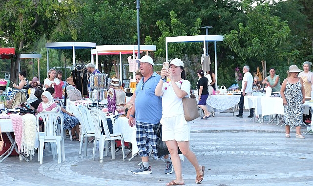 Üreten mesken hanımları kermesi başladı