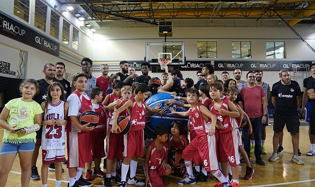 Anadolu Efes Spor Kulübü ile Corendon Airlines ortasındaki sponsorluk muahedesi yenilendi