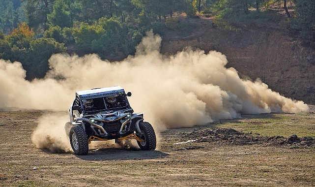 Baja Bursa’da En Süratliler Akyüz ve Günak Oldu