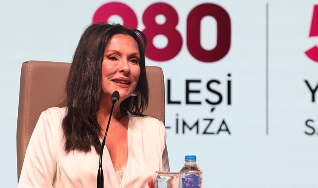 ”Bir sayfa kitap okumayan, okumuşlar ülkesiyiz”