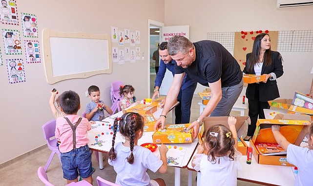 Buca Belediyesi’nden miniklere fiyatsız eğitim seti