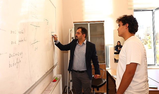 Çankaya Belediyesi’nden 6 Bin 250 Öğrenciye Eğitim Dayanağı